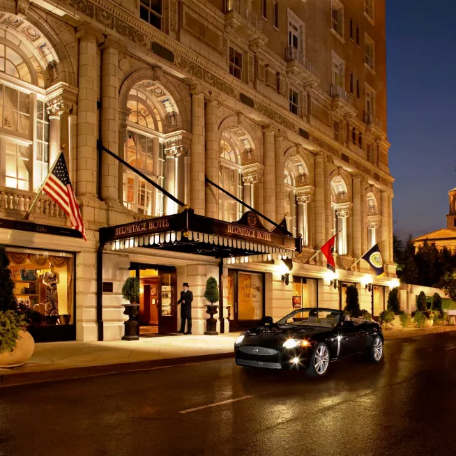 Hermitage Hotel at Night
