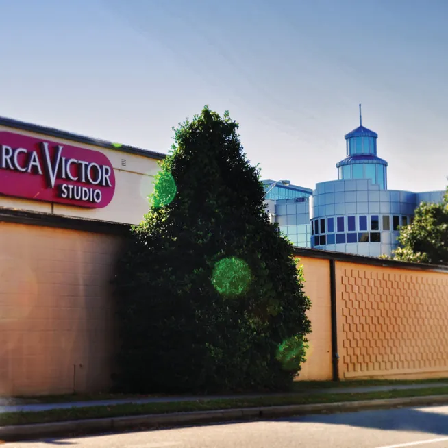 Exterior of RCA Studio B in Nashville with guitar decorations