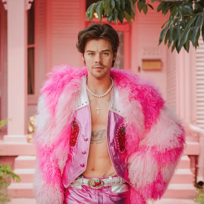 Our latest wax figure Harry Styles stopped by House of Adora in East Nashville.