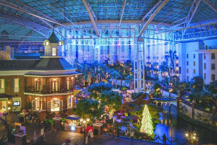 I Love a Christmas Getaway to Gaylord Opryland Resort Giveaway | Visit ...